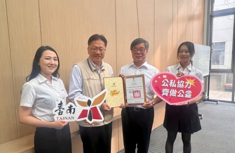 南市社會局辦理輔具清潔保養 黃偉哲:守護身心障礙朋友及長輩健康照顧迎新年
