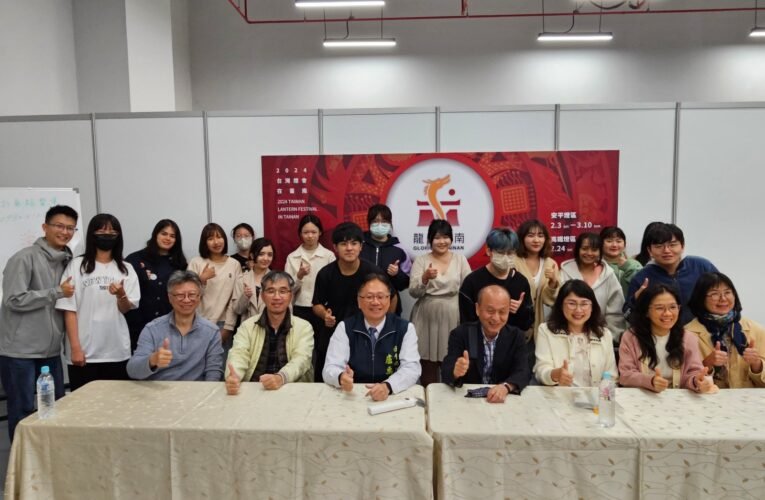 年輕時愛上台灣  61歲日本志工遠渡重洋投入燈會服務