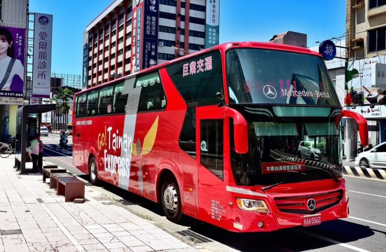 111小港機場-臺南快線納入台灣好行 國際旅客直達台南超方便