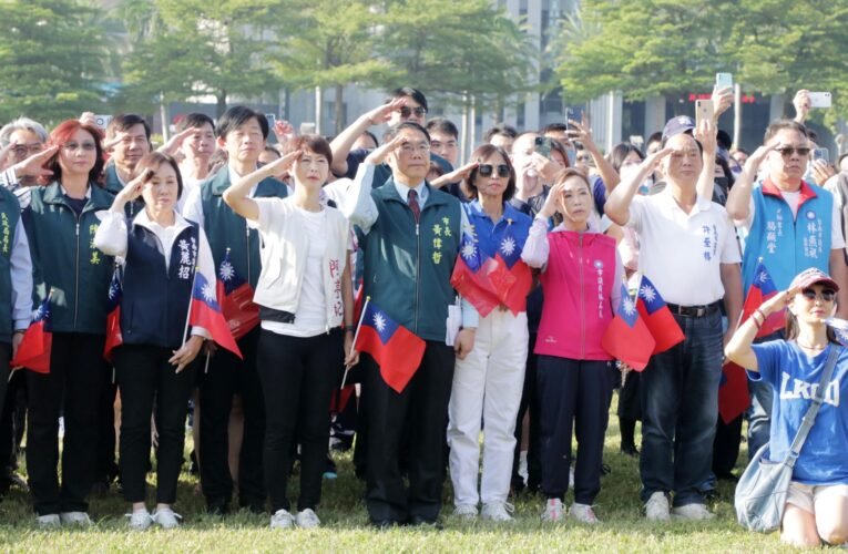 南市舉行113年國慶升旗典禮  黃偉哲：升旗典禮代表對國家的熱愛