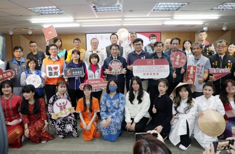 台南400盛事與世界交陪 黃偉哲展示體驗台南影片、明信片徵選精彩成果