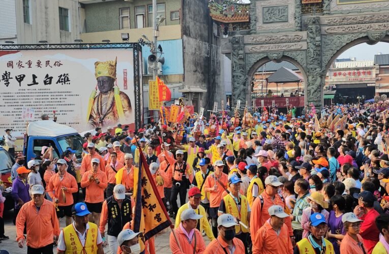 「南瀛5大香」的「學甲香」邁入第2天有39.3公里的繞境行程很熱鬧