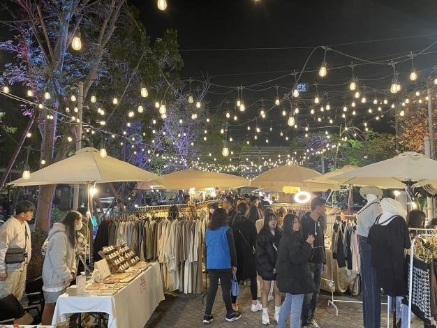 春節七天連假，臺南春節旅遊人次破千萬 賞燈祈福走春龍來臺南