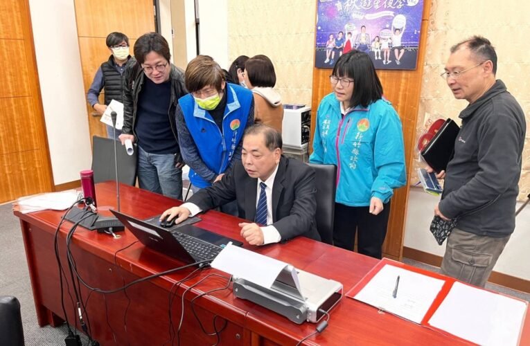 落實推動陽光法案 縣府政風處辦「財產申報公開抽籤作業」