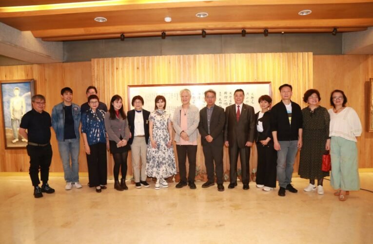 蔣勳「文青時代」畫展開幕