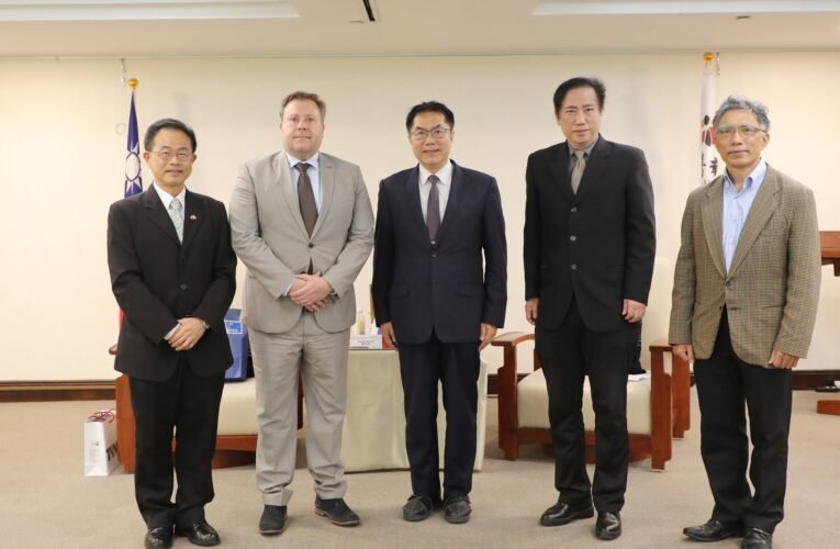 斯洛伐克經濟文化辦事處代表拜會臺南市長黃偉哲討論斯洛伐克與台南未來可能的合作方向