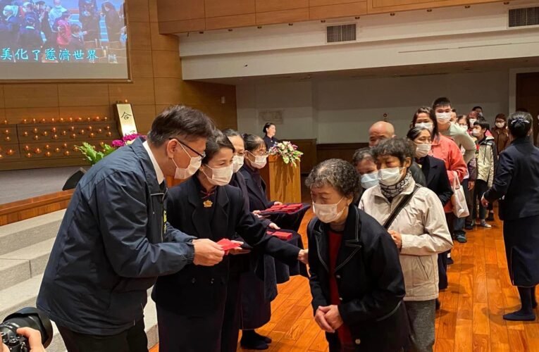 台南慈濟基金會於台南靜思堂舉辦冬令發放圍爐活動
