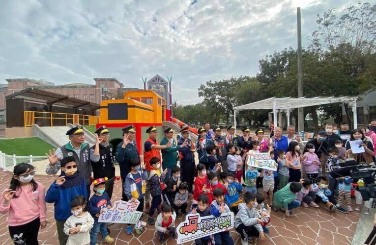 仁德運動公園特色遊戲場啟用 黃偉哲逐步打造家長放心的戶外樂園