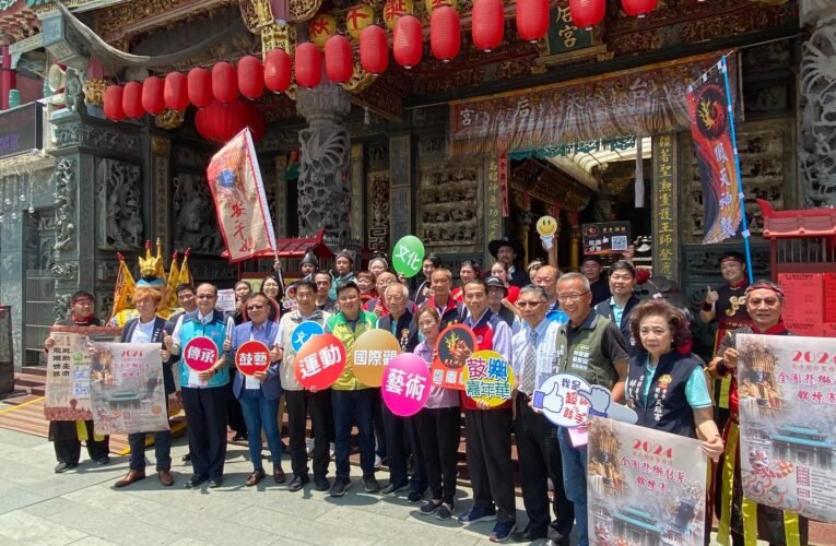 鼓動臺南龍躍世界，安平古堡400人百鼓齊鳴