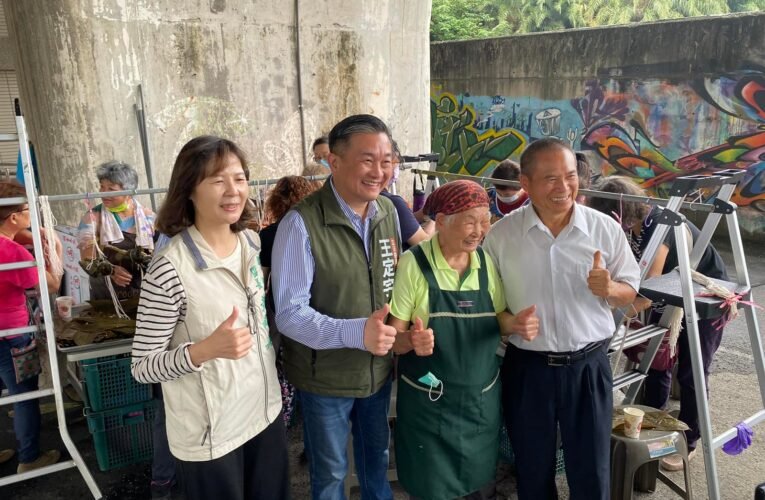 車甲長青會舉辦齊心包粽慶端午-宣導低碳能源政策活動