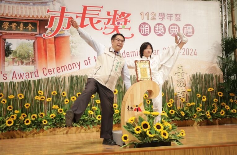 「市長陪你拍」慈濟高中登場 黃偉哲期勉市長獎得主勿驕矜、不輕忽 保持勇敢及創新