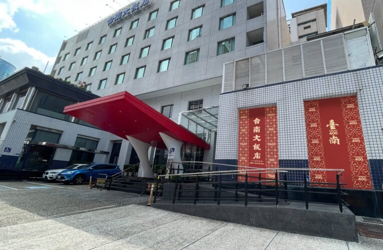 臺南400視覺識別應用 民間創意力大爆發 應用類型包山包海，水泥車穿新衣攪動臺南400