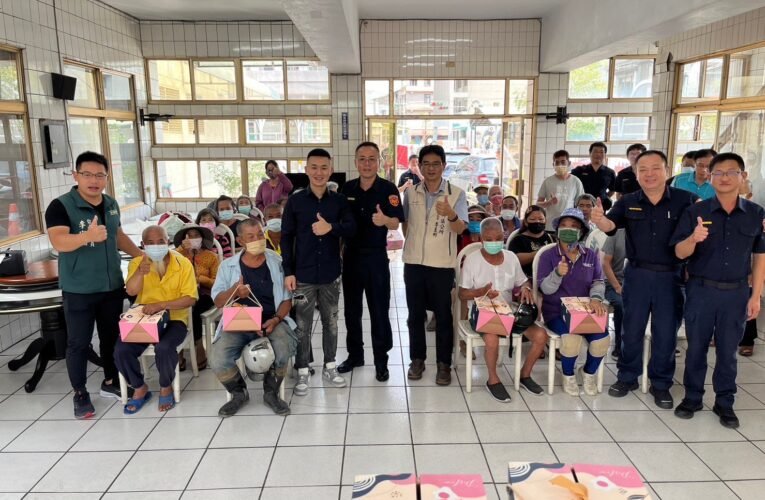 臺南市議員李宗翰攜竹香園贈白河低收戶200份中秋禮