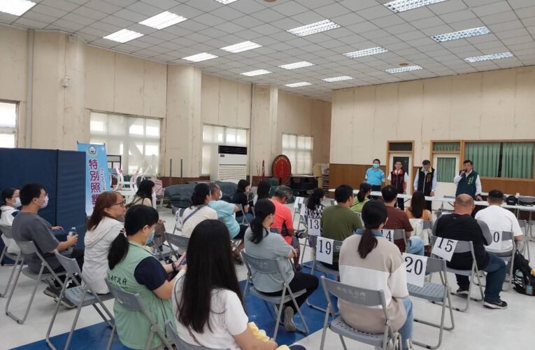 逾 3.7 萬件申請壓力下 台南跨局處週末不打烊辦理災後慰助