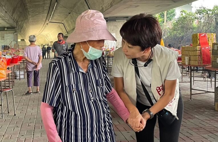 台南無敬老計程車點數補貼 立委陳亭妃與七位議員共同爭取