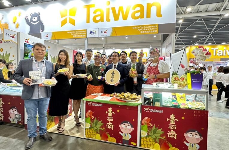 台南市長黃偉哲率台南隊首度參加新加坡食品展成果亮眼