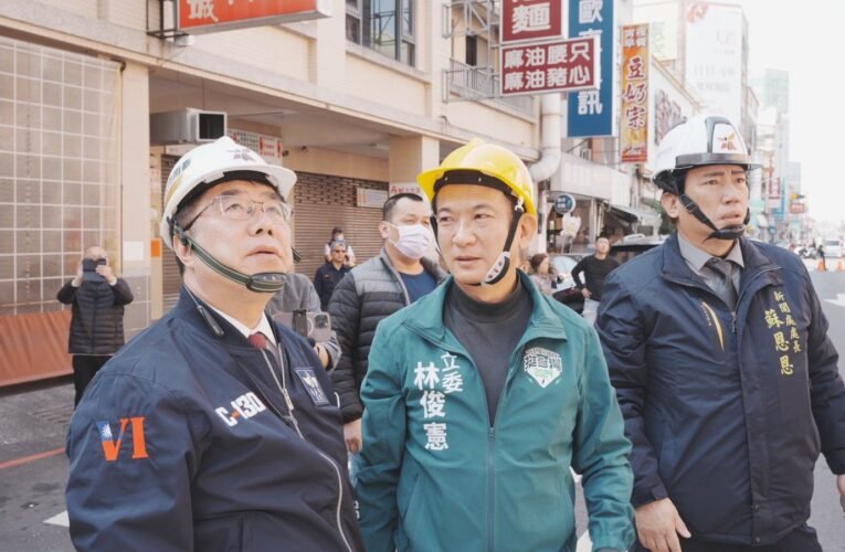 黃偉哲視察來亞大樓震後受損情形  呼籲儘速啟動危老重建