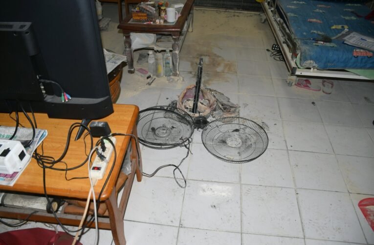 電風扇運轉不順或異音，請拔除電源並送回原廠檢修或直接汰換，勿省小失大而發生火災