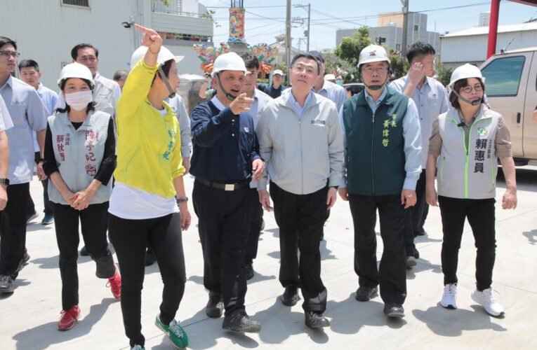 官民協力救災 卓榮泰會同黃偉哲視察台南災區修復狀況