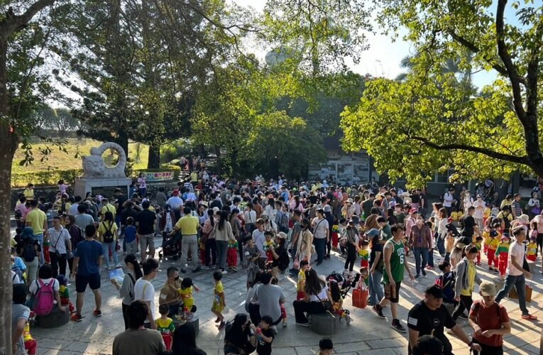 虎頭埤歡慶臺南400，姓名中有「臺」、「南」、「四」、「百」免費入園