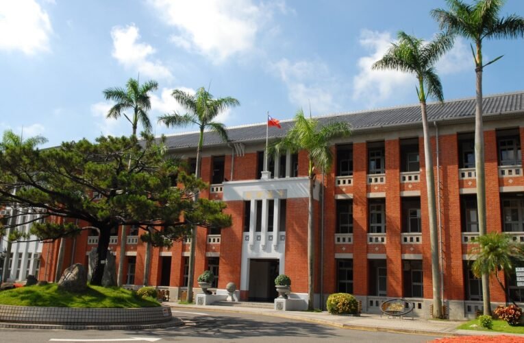 國立臺南大學榮獲2024天下USR大學公民獎 「公立一般中型大學組第四名」