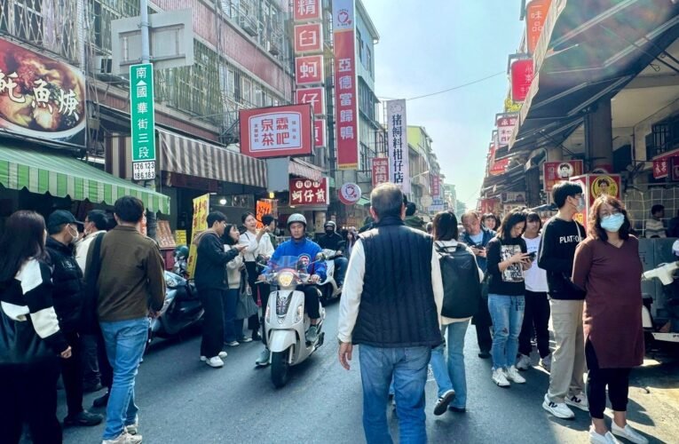 臺南年味蛇宓隆買呷免驚 山海共遊台灣景觀大獎新作