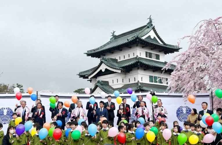 日本青森縣弘前市櫻花祭開幕活動 宣傳臺南400促進城市交流與國際觀光推廣