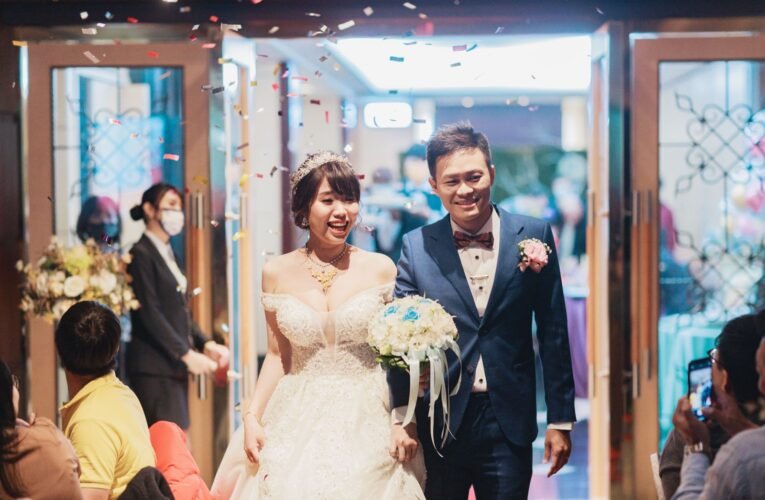 送上一甲子的祝福，台南大飯店婚宴喚起三代人的幸福回憶