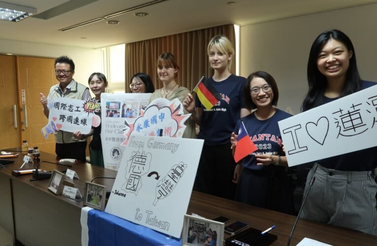 開基玉皇宮鼎力支持 臺南教育局引進國際志工 讓孩子勇敢開口說英語