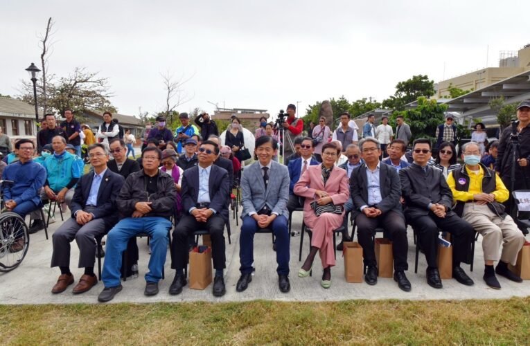 藝術大師李國殿「揮墨北門嶼」書法展於東門美術館三館開幕