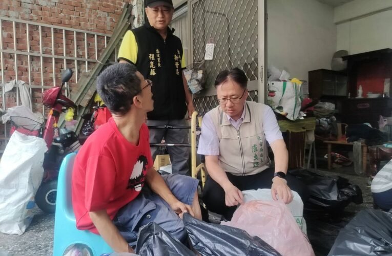 凱米颱風過後 志工協助災民重建家園 風雨見真情