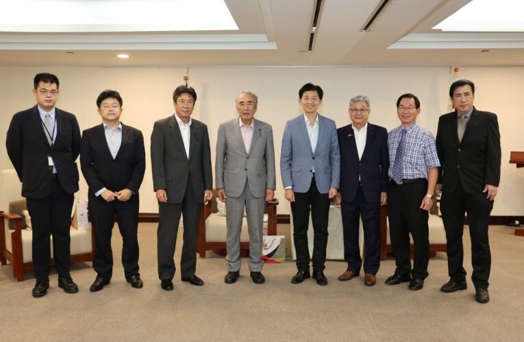 日本鳥取縣議員團拜會台南市 雙方盼疫後重啟交流