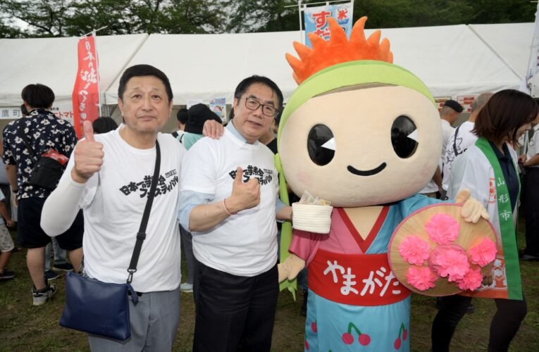 萬人盛會行銷台南 黃偉哲參加山形市「日本第一芋煮節」親推農漁產品