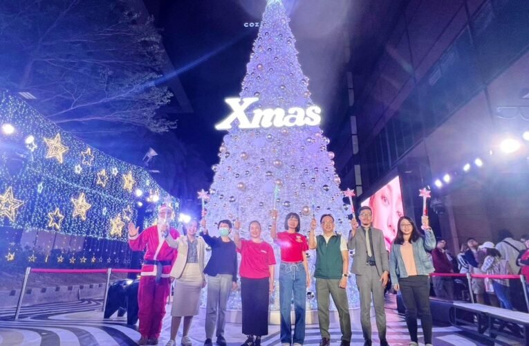 全台南都在期待！新光三越台南新天地耶誕樹《奇幻樂園 Fantastic Christmas》驚艷登場！