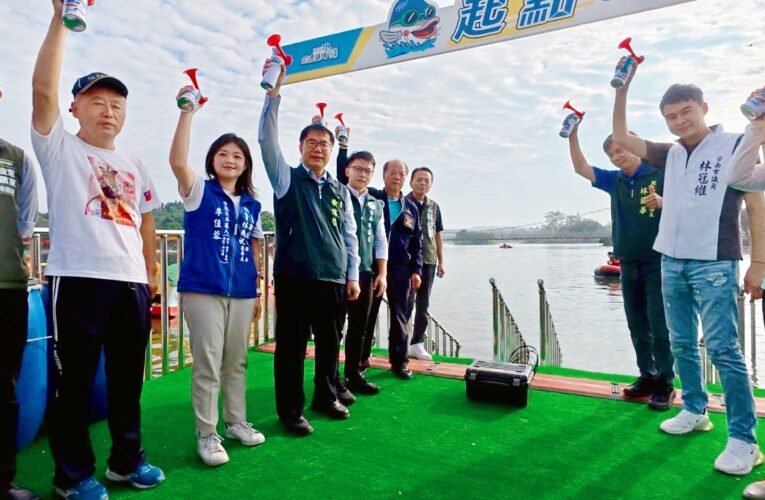 2025泳渡虎頭埤魚頭君領航，挑戰水陸雙鐵新體驗