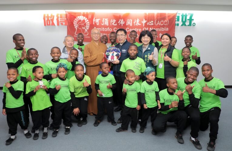 非洲賴索托院童拜會市長歌聲傳遞感恩