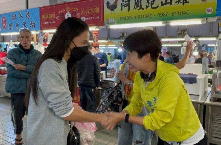 立委陳亭妃週末「行動力爆發」兩天掃遍六大市場：回到成長的地方、走進最真實的台南人心