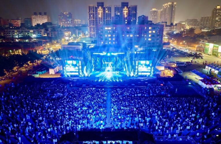 在地學子與國際歌手同台 台南耶誕演唱會兼具青春與溫柔