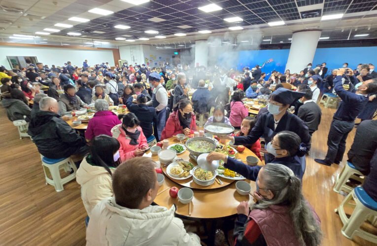 慈濟台南圍爐，溫暖弱勢迎新春