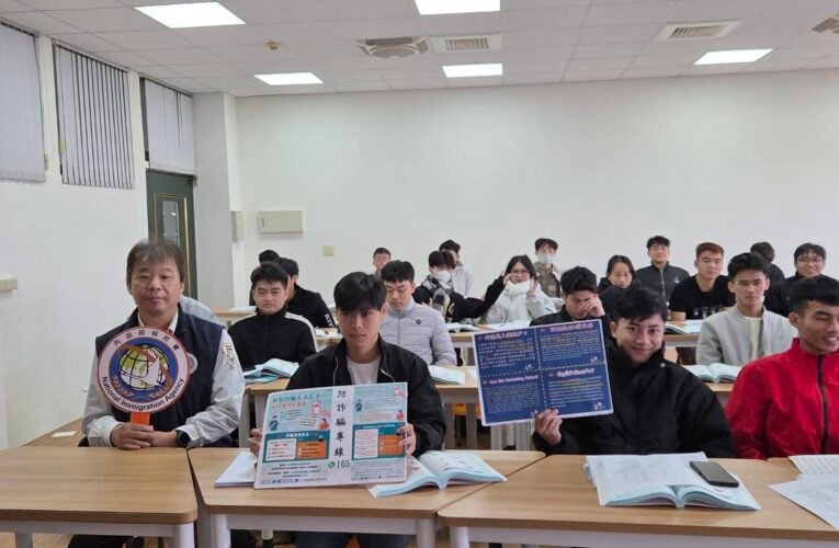 「歲末關懷列車」走進校園廠區 南市移民署助僑外生移工平安過春節