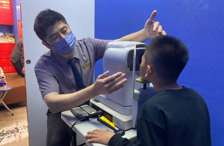 屏東小城困境中求學 社會愛心助配新眼鏡