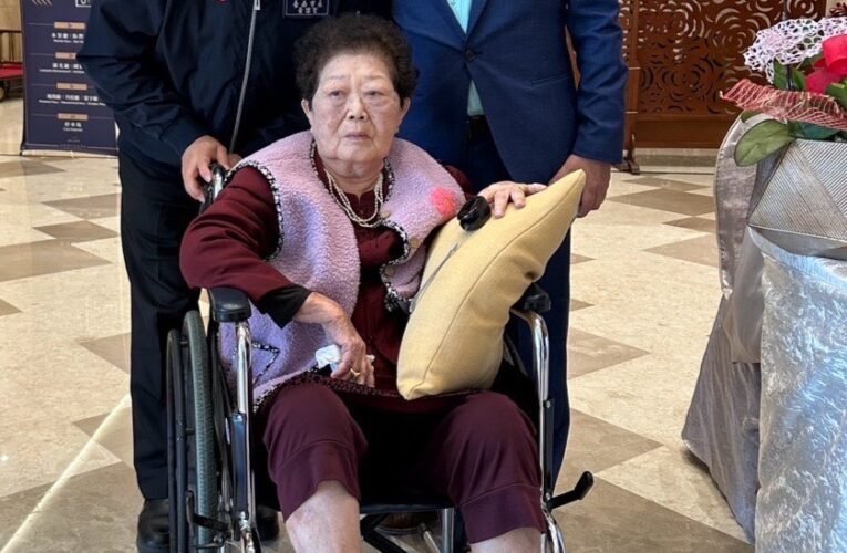 堅毅撐起一家人臺南市安南區慈暉媽媽蘇邱桂美獲肯定