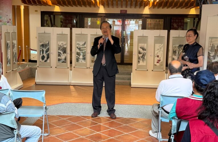 「墨舞丹青」張志強師生聯展登場　樂齡彩墨40件作品展至9月15日