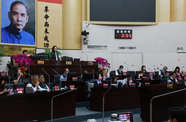 116年度總預算尚未審完　臺南市議會通過延會至14日
